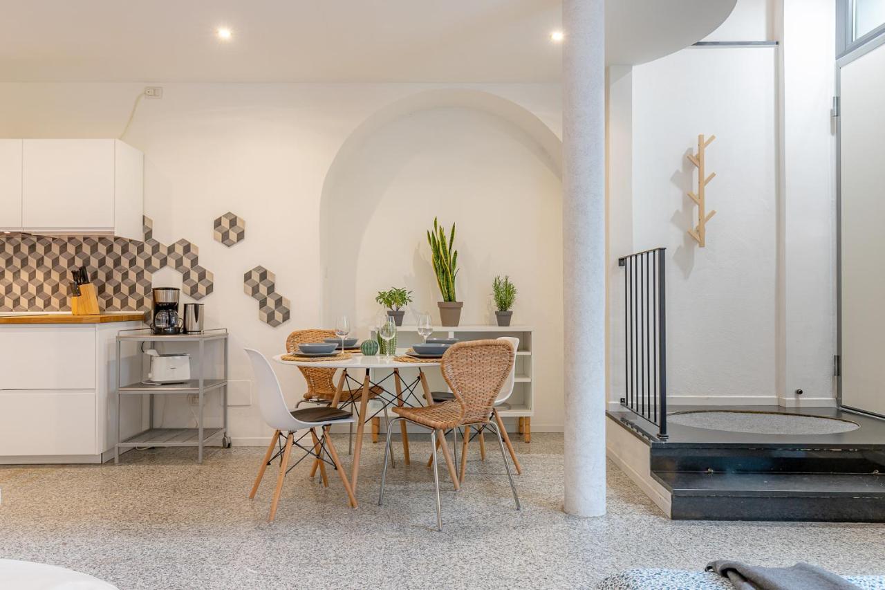 Moderno Loft A Due Passi Dal Lago Apartment Torno Exterior photo